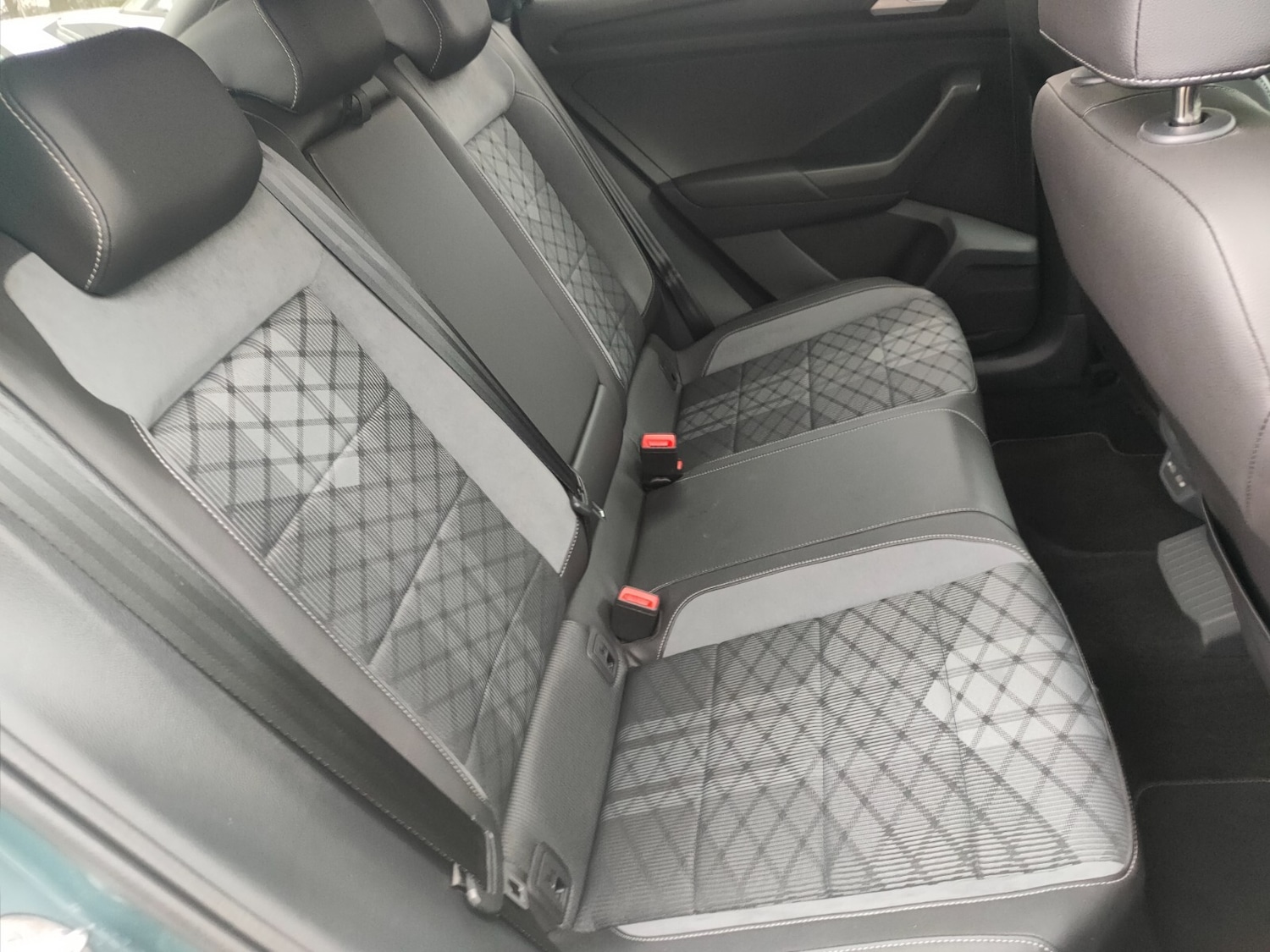 Used Volkswagen T-Roc 2023 for sale - 77663620: Photo 14