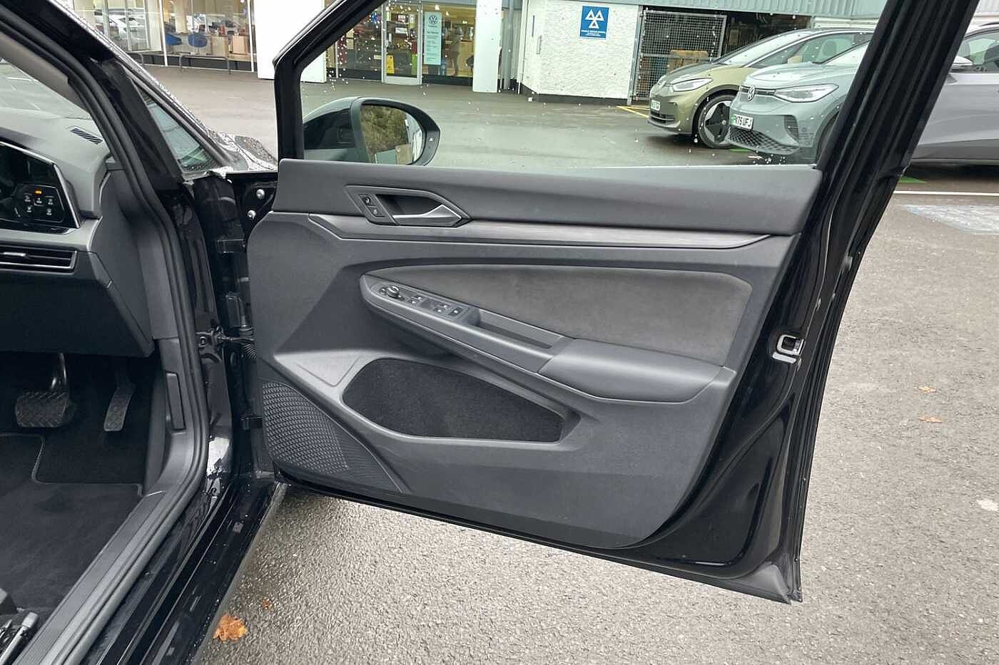 Used Volkswagen Golf 2023 for sale - 76676241: Photo 14