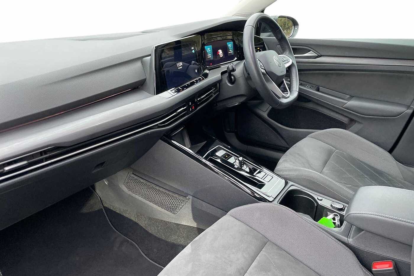 Used Volkswagen Golf 2023 for sale - 76676241: Photo 2