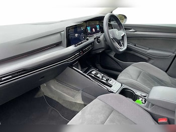 Used Volkswagen Golf 2023 for sale - 76676241: Photo