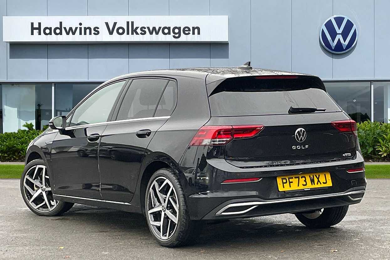 Used Volkswagen Golf 2023 for sale - 76676241: Photo 3