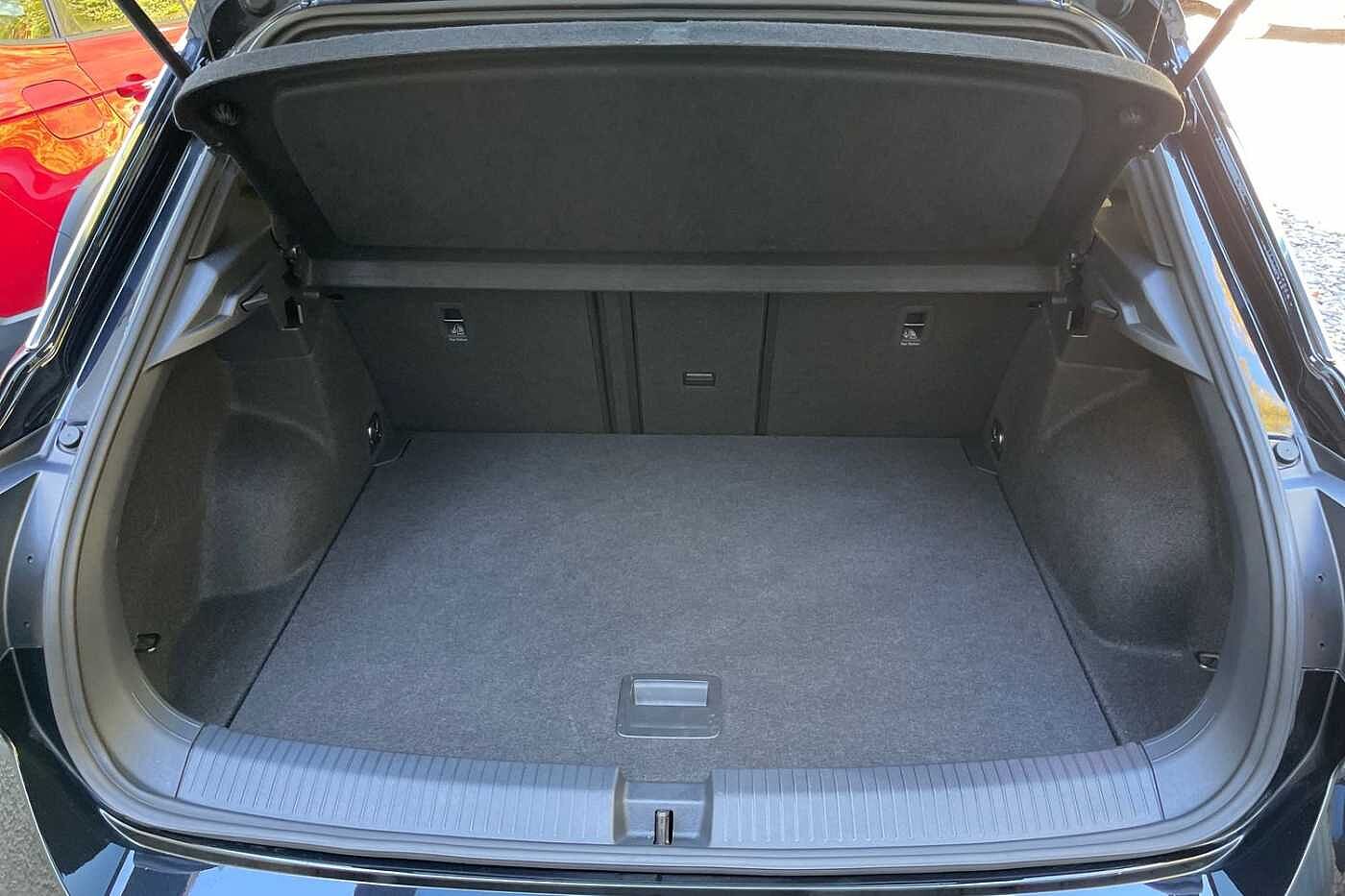 Used Volkswagen T-Roc 2025 for sale - 76679192: Photo 11