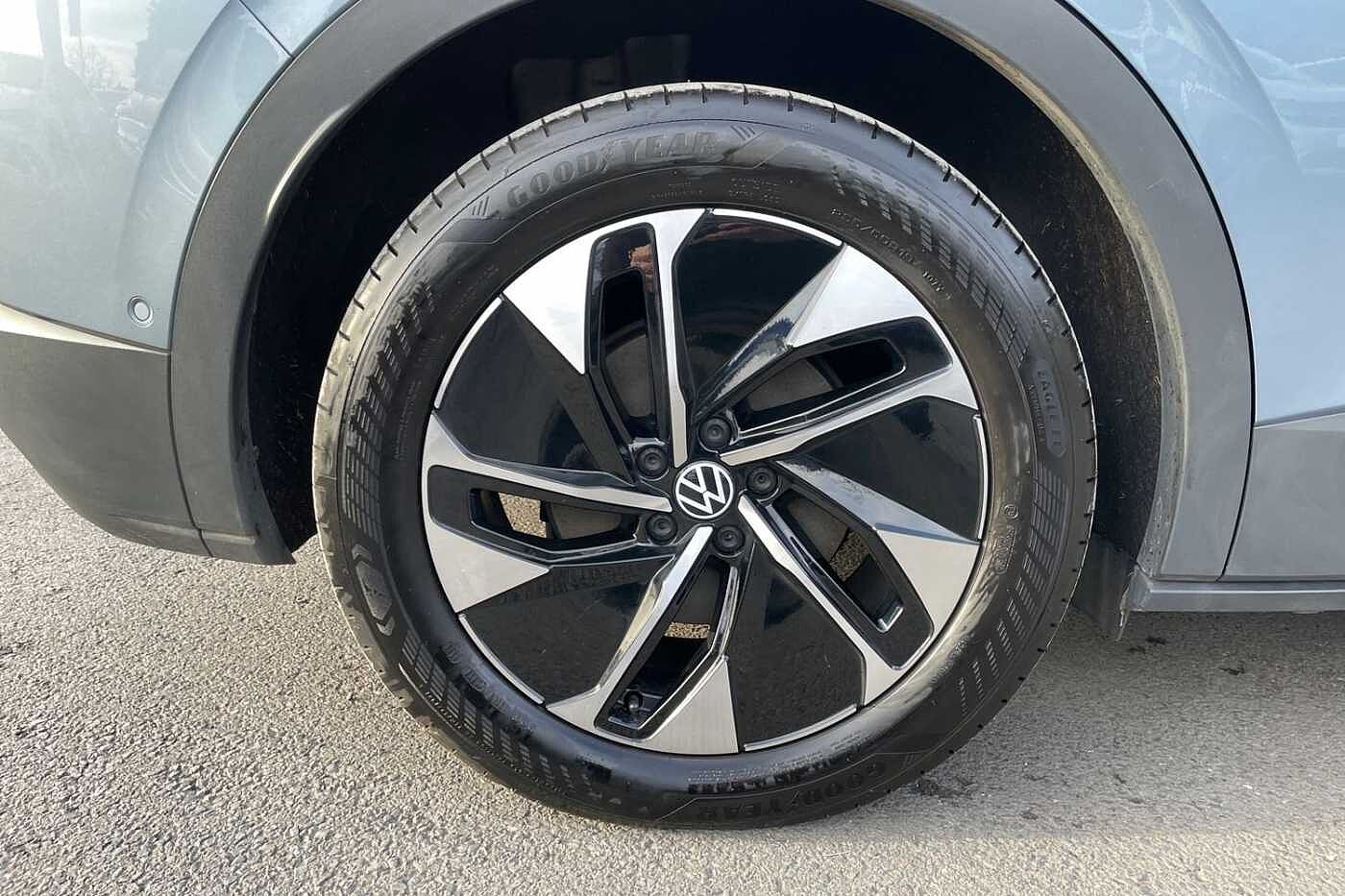 Used Volkswagen ID.4 2023 for sale - 77649654: Photo 5