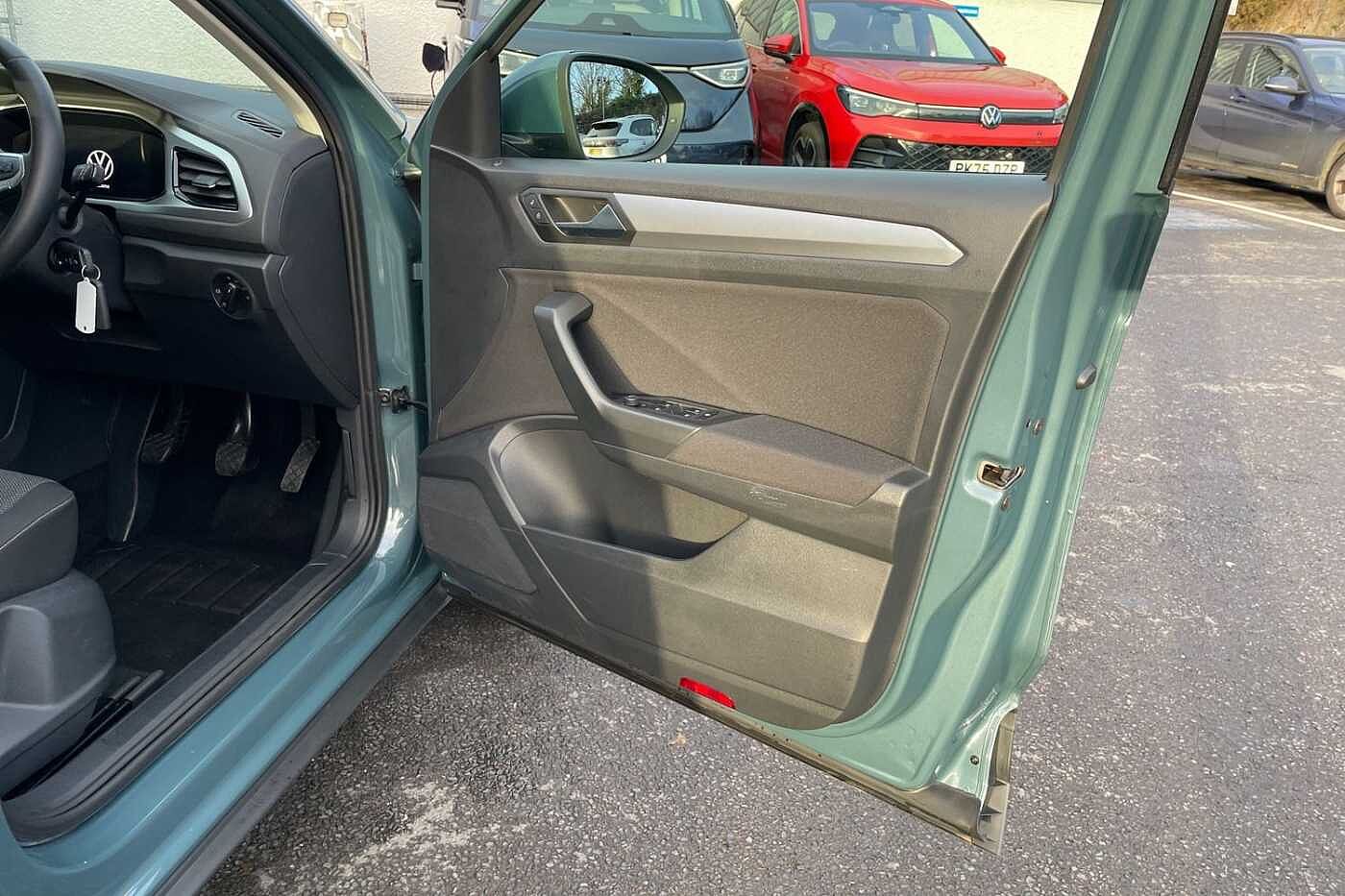 Used Volkswagen T-Roc 2022 for sale - 77005876: Photo 14