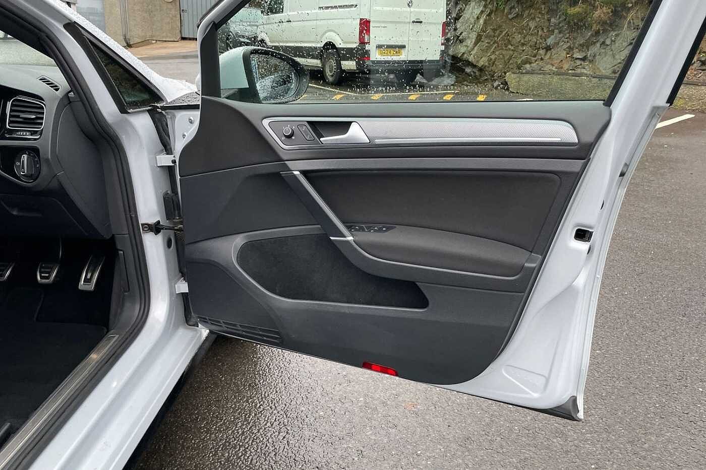 Used Volkswagen Golf 2018 for sale - 77005857: Photo 14