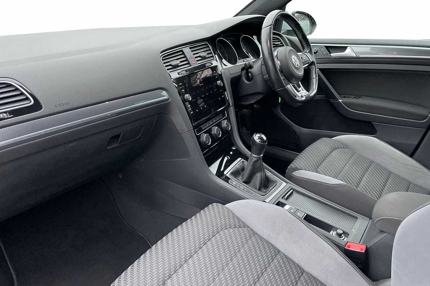 Used Volkswagen Golf 2018 for sale - 77005857: Photo 2