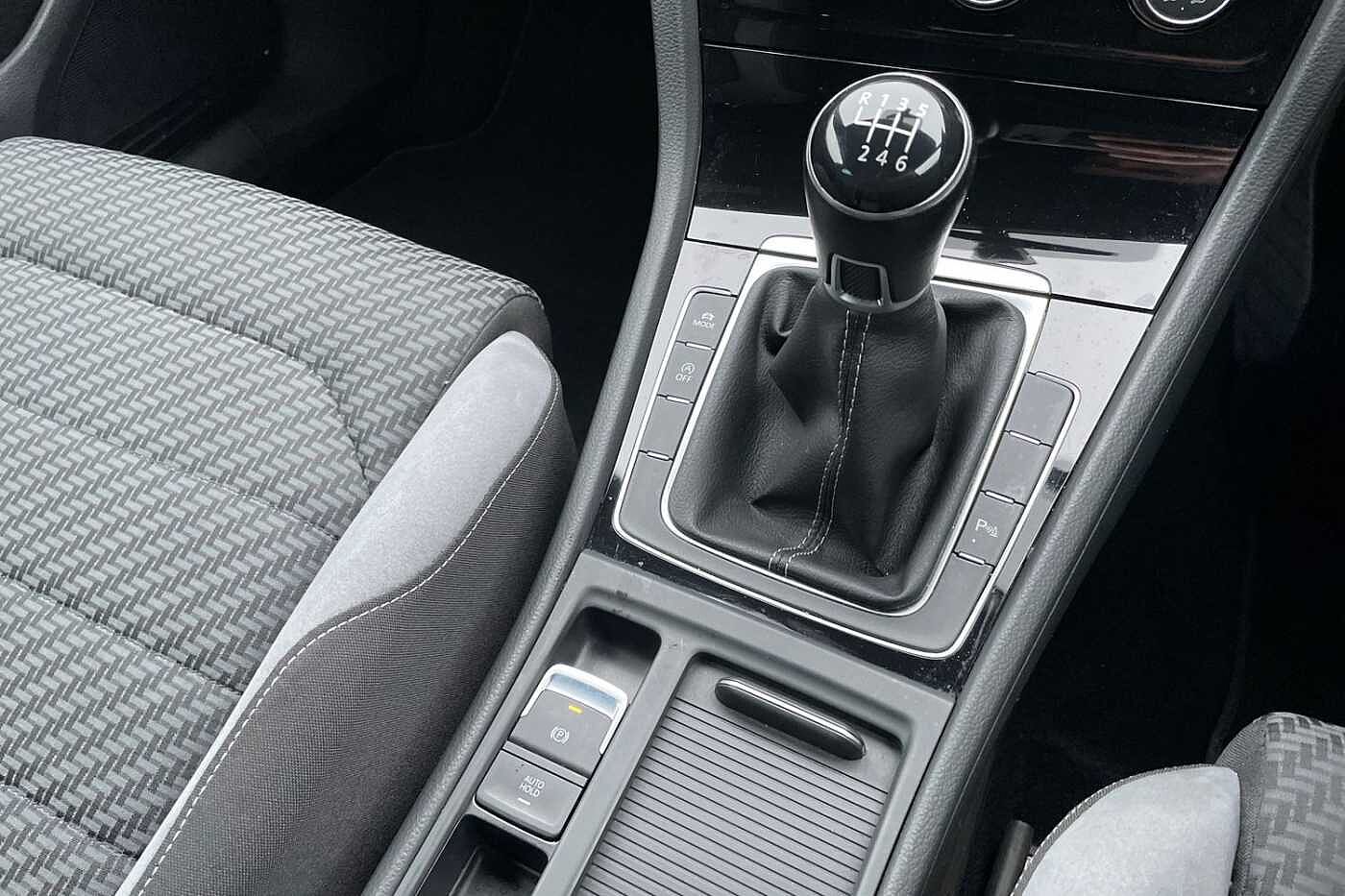 Used Volkswagen Golf 2018 for sale - 77005857: Photo 20