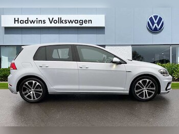 Used Volkswagen Golf 2018 for sale - 77005857: Photo