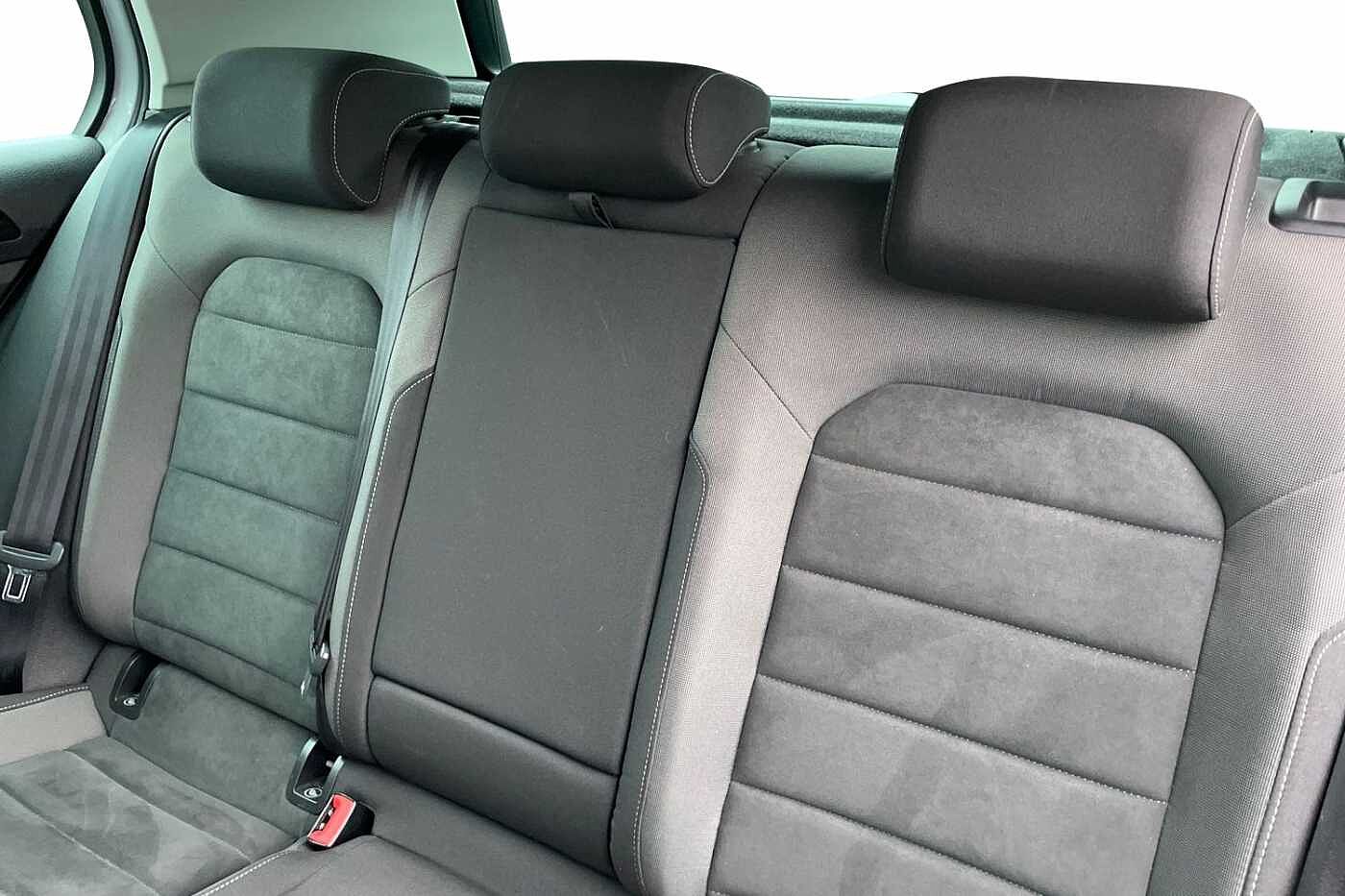 Used Volkswagen Golf 2017 for sale - 77501013: Photo 10