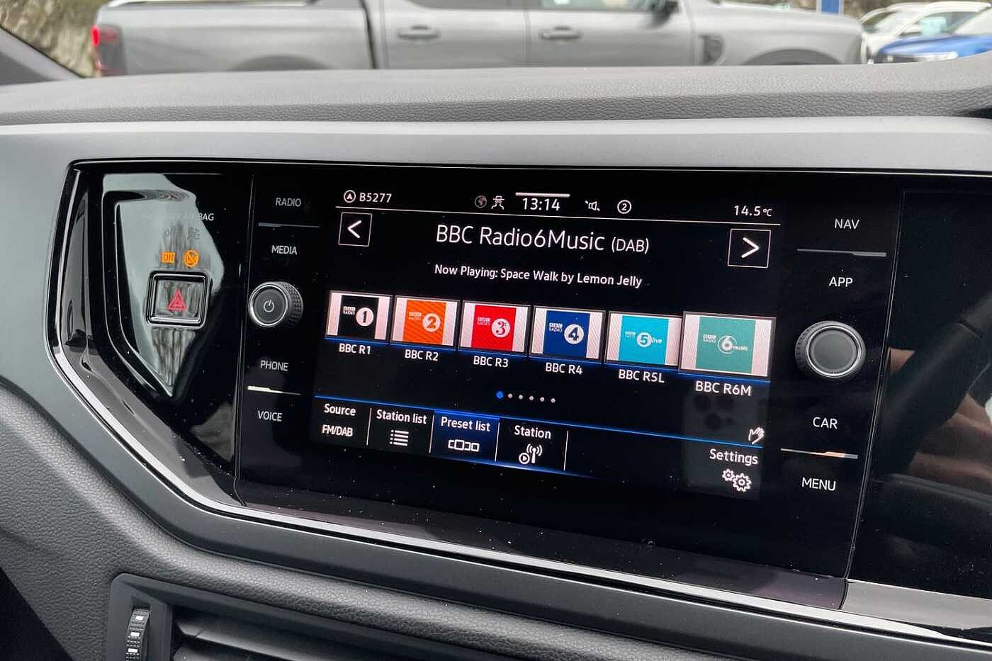 Used Volkswagen Polo 2024 for sale - 77476929: Photo 9