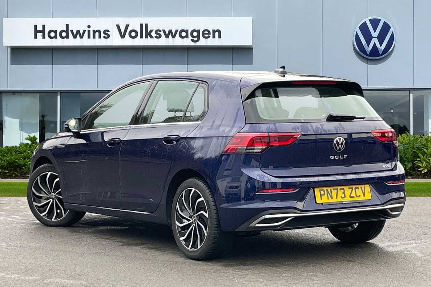 Used Volkswagen Golf 2023 for sale - 76675615: Photo 3