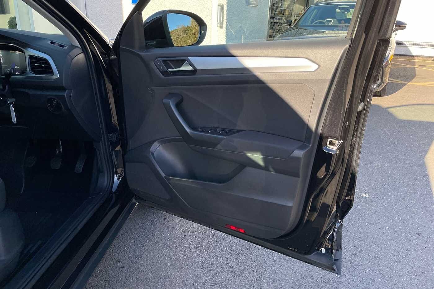 Used Volkswagen T-Roc 2022 for sale - 76674329: Photo 14