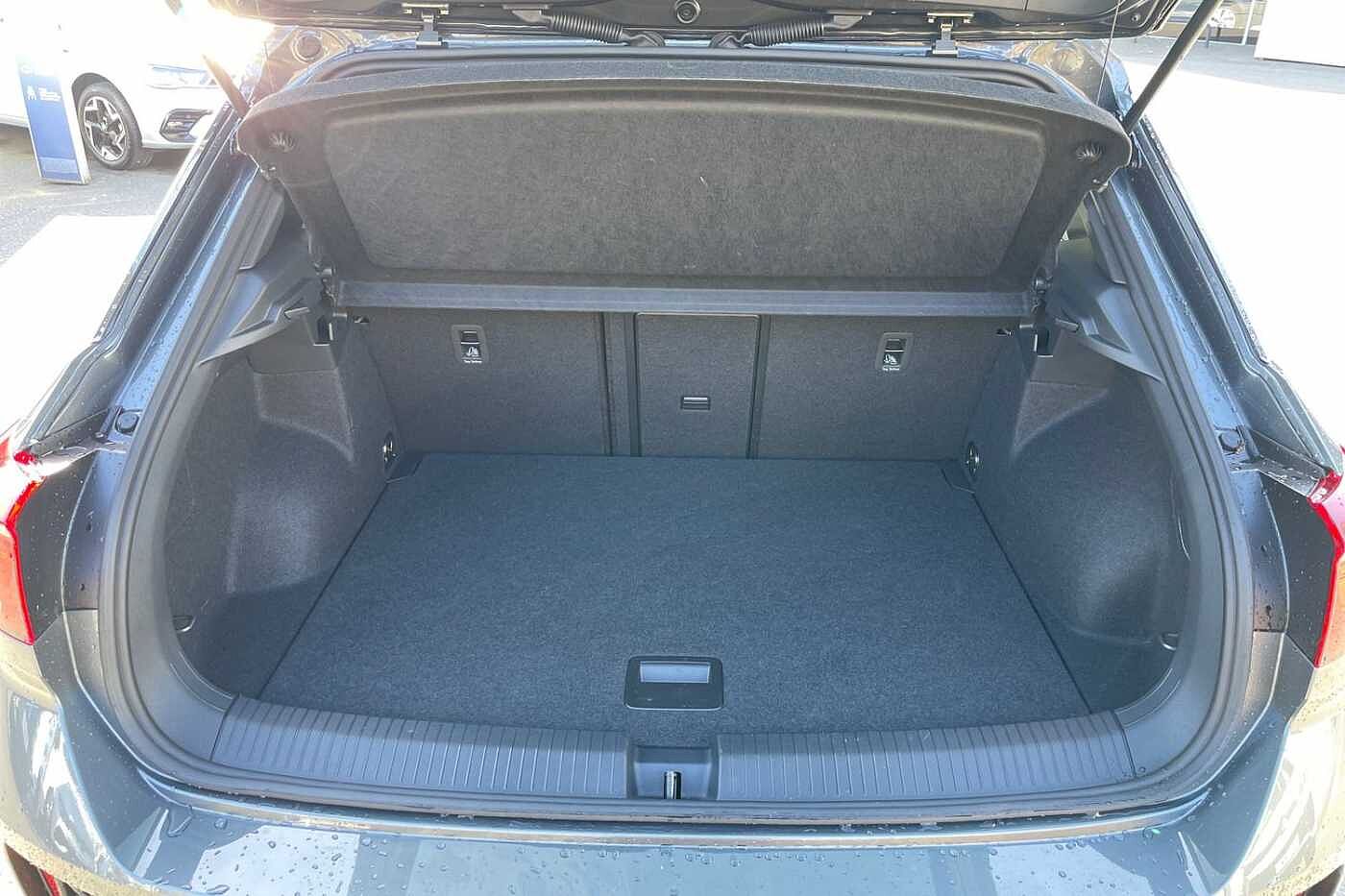 Used Volkswagen T-Roc 2025 for sale - 78140336: Photo 11