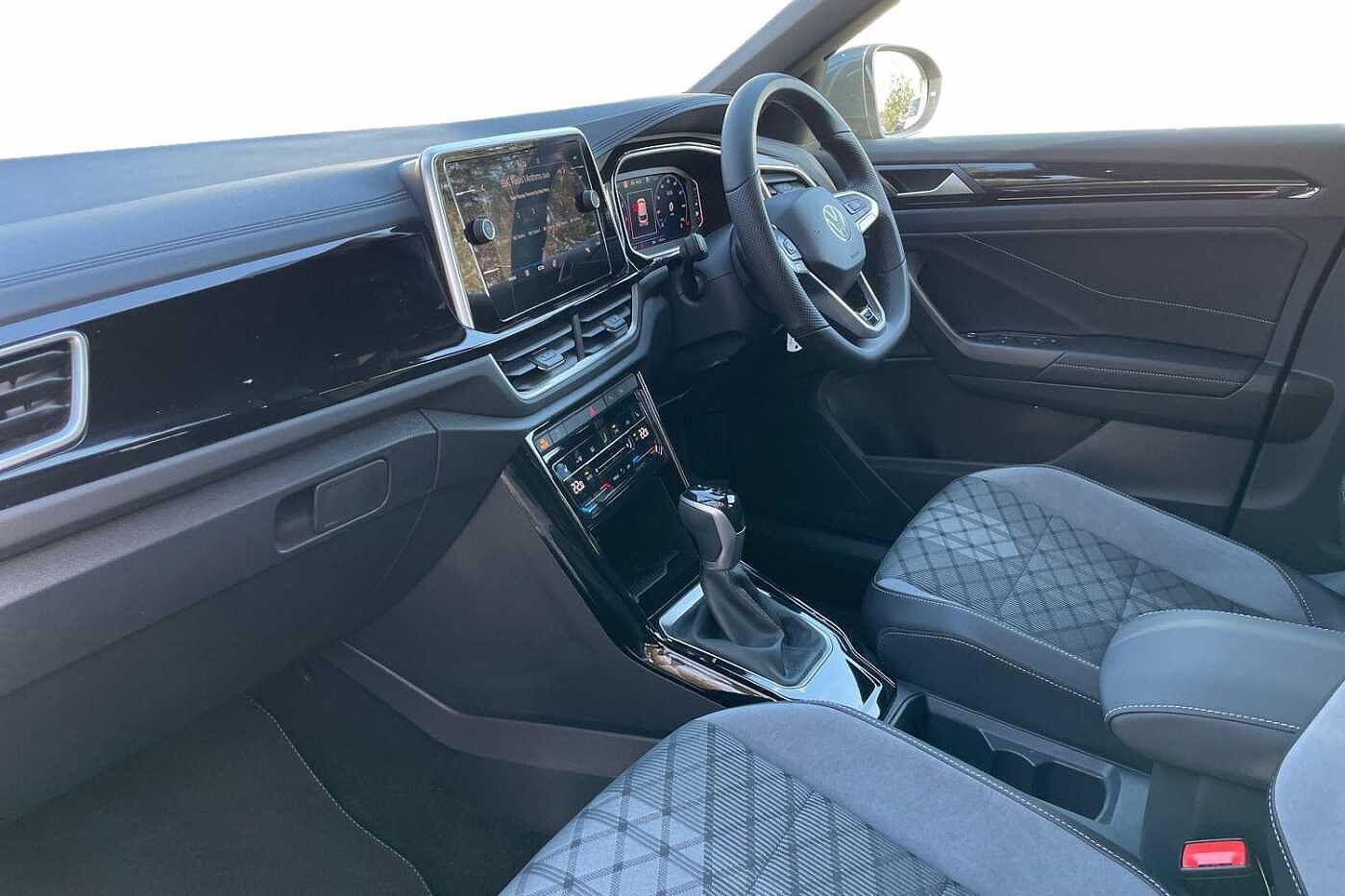 Used Volkswagen T-Roc 2025 for sale - 78140336: Photo 2