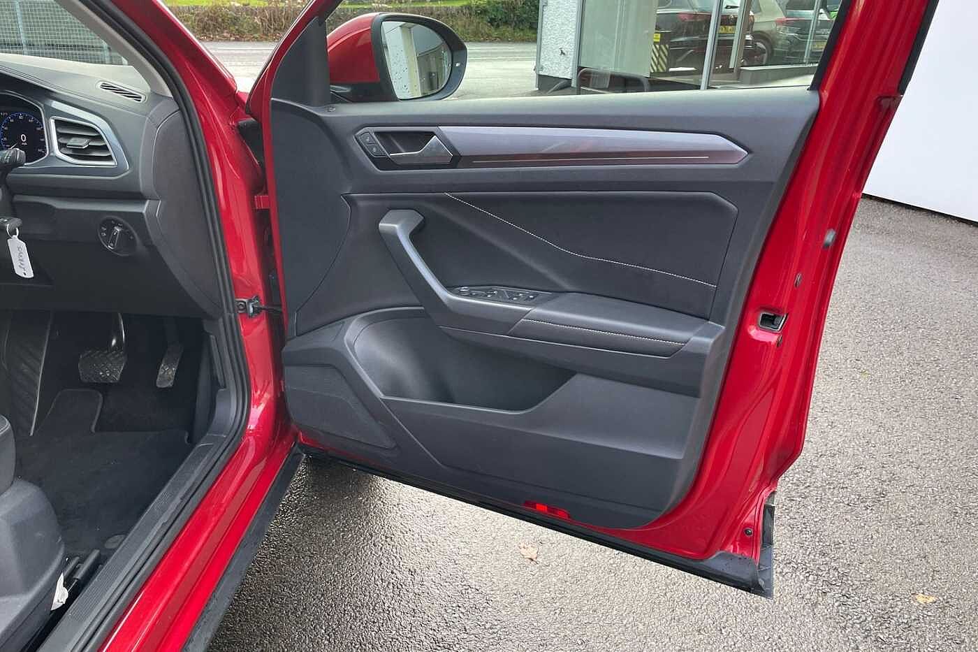 Used Volkswagen T-Roc 2023 for sale - 76675993: Photo 14