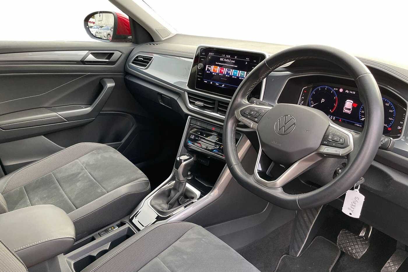 Used Volkswagen T-Roc 2023 for sale - 76675993: Photo 6