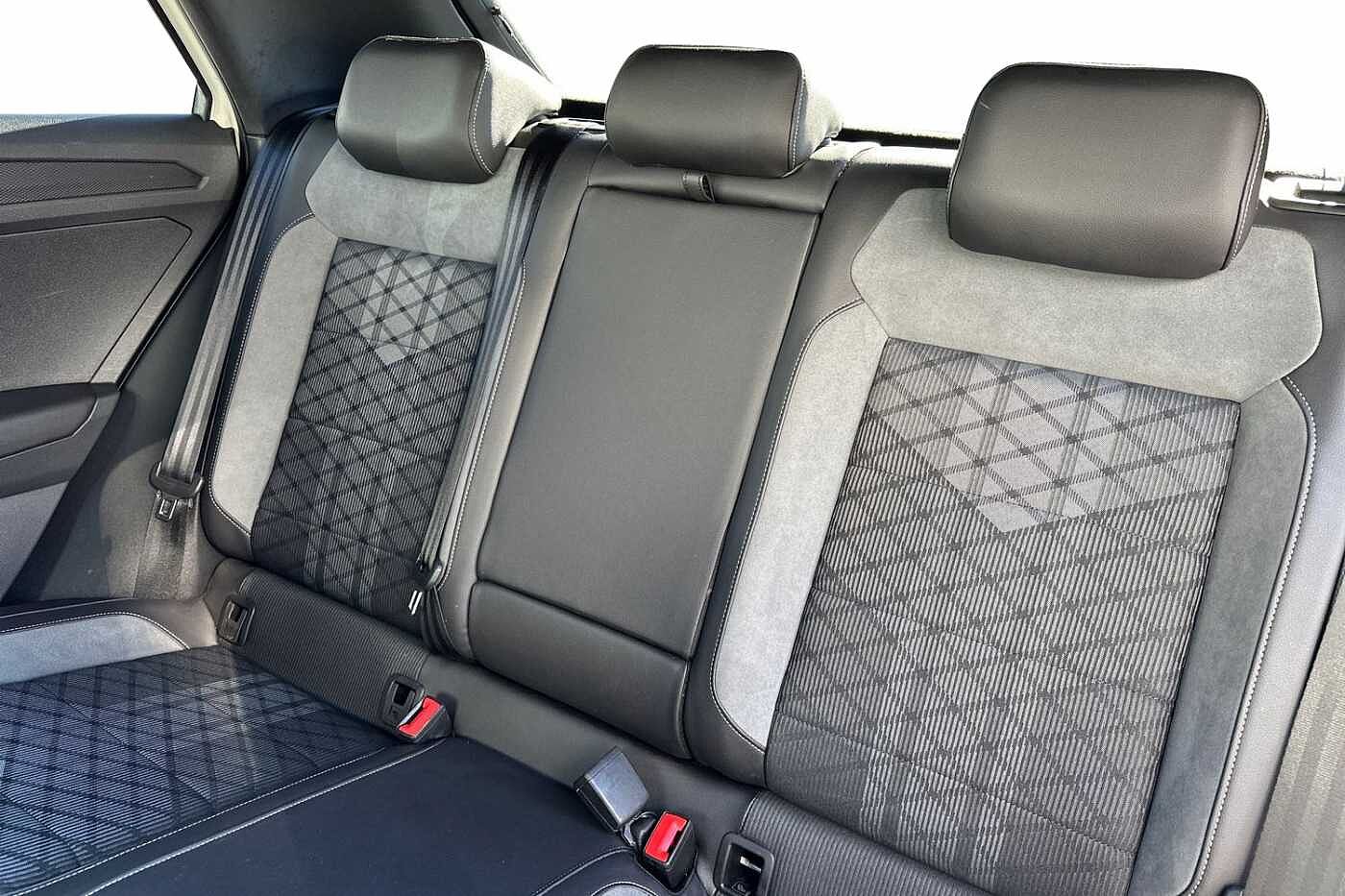 Used Volkswagen T-Roc 2022 for sale - 76674248: Photo 10