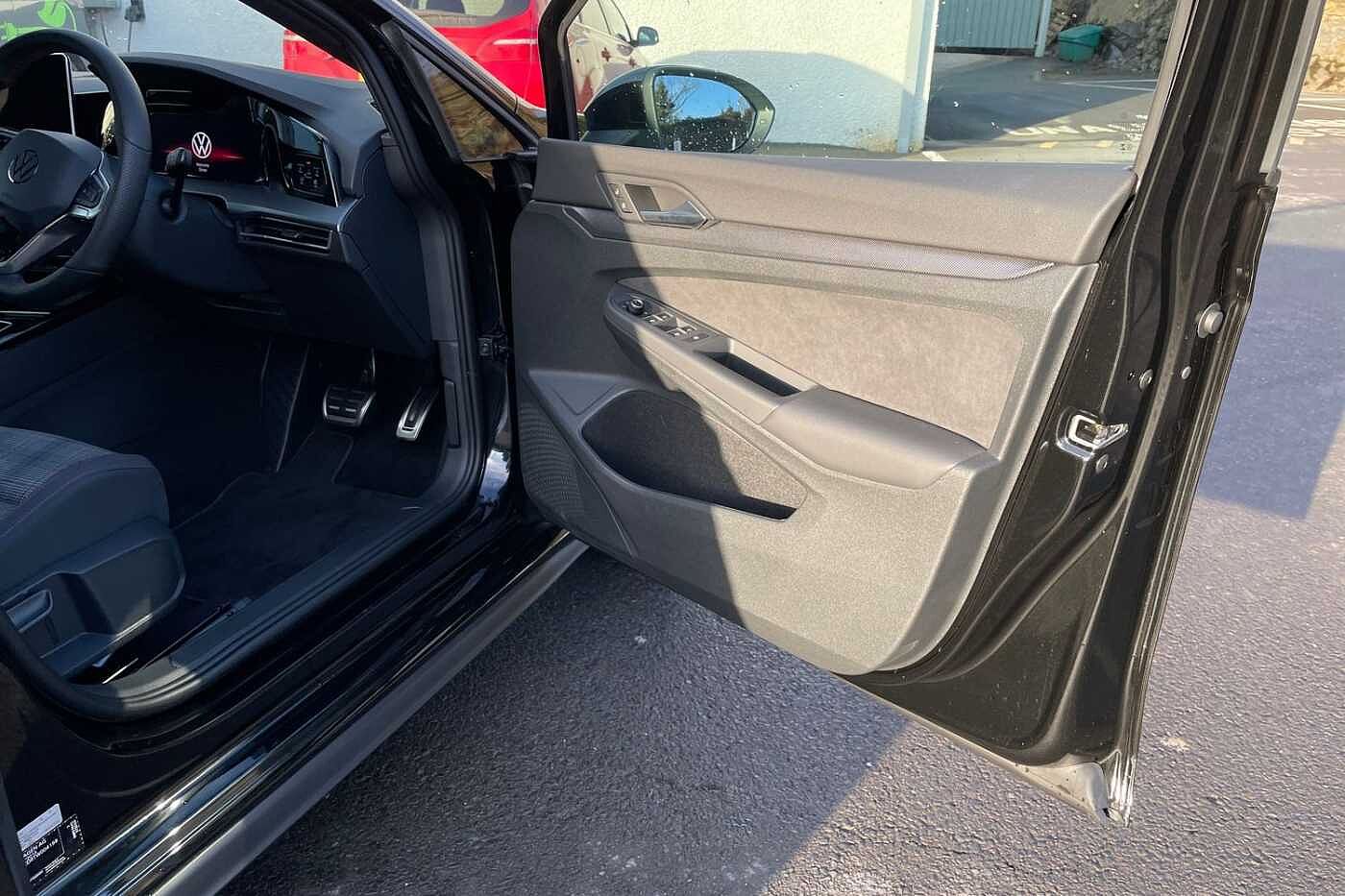 Used Volkswagen Golf 2025 for sale - 76955549: Photo 14