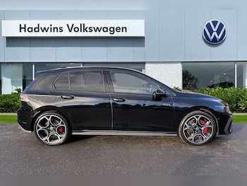 Used Volkswagen Golf 2025 for sale - 76955549: Photo