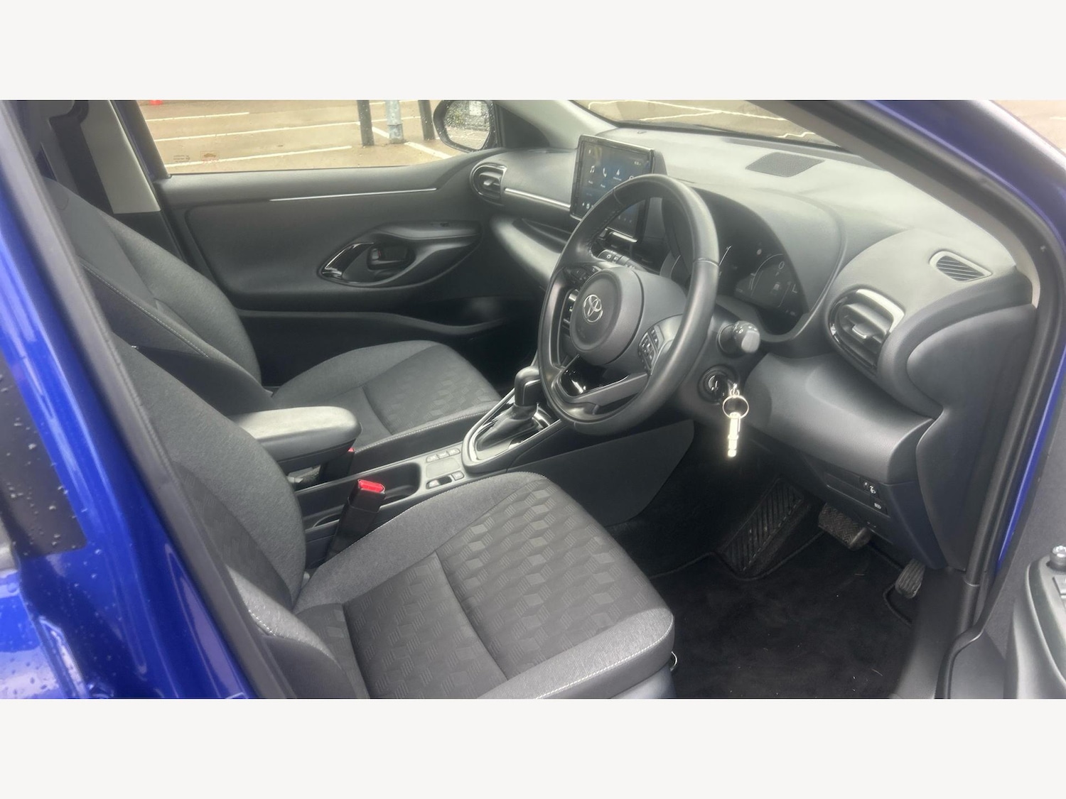 Used Toyota Yaris 2024 for sale - 76389371: Photo 13