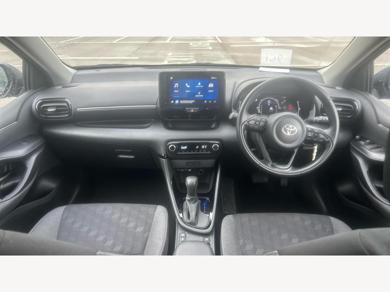 Used Toyota Yaris 2024 for sale - 76389371: Photo 7