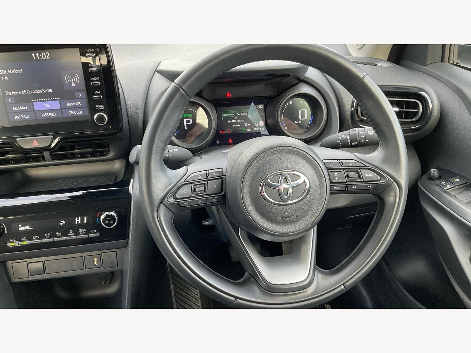 Used Toyota Yaris Cross 2024 for sale - 77255201: Photo 10