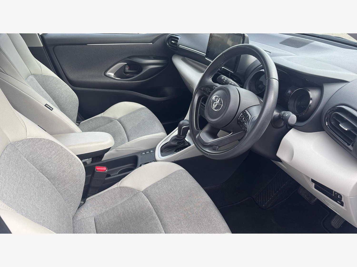 Used Toyota Yaris for sale - 77267961: Photo 13