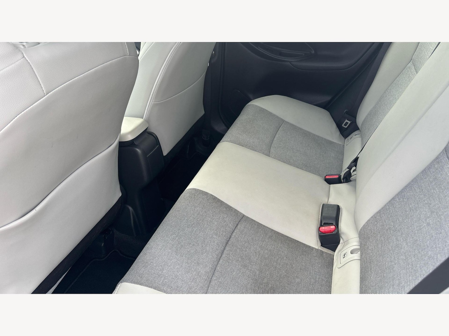 Used Toyota Yaris for sale - 77267961: Photo 15