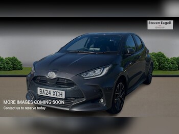 Used Toyota Yaris 2024 for sale - 78855003: Photo