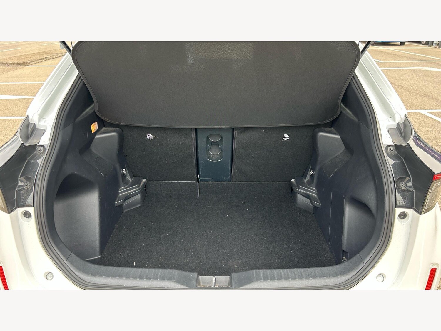 Used Toyota Yaris Cross 2023 for sale - 77291942: Photo 16