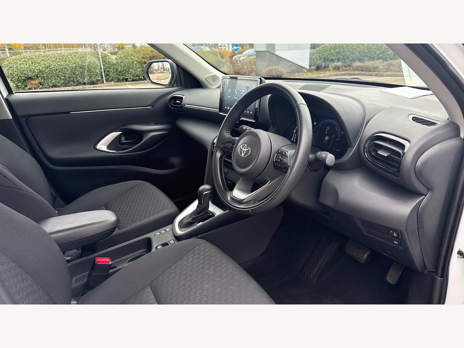 Used Toyota Yaris Cross 2024 for sale - 77267159: Photo 13