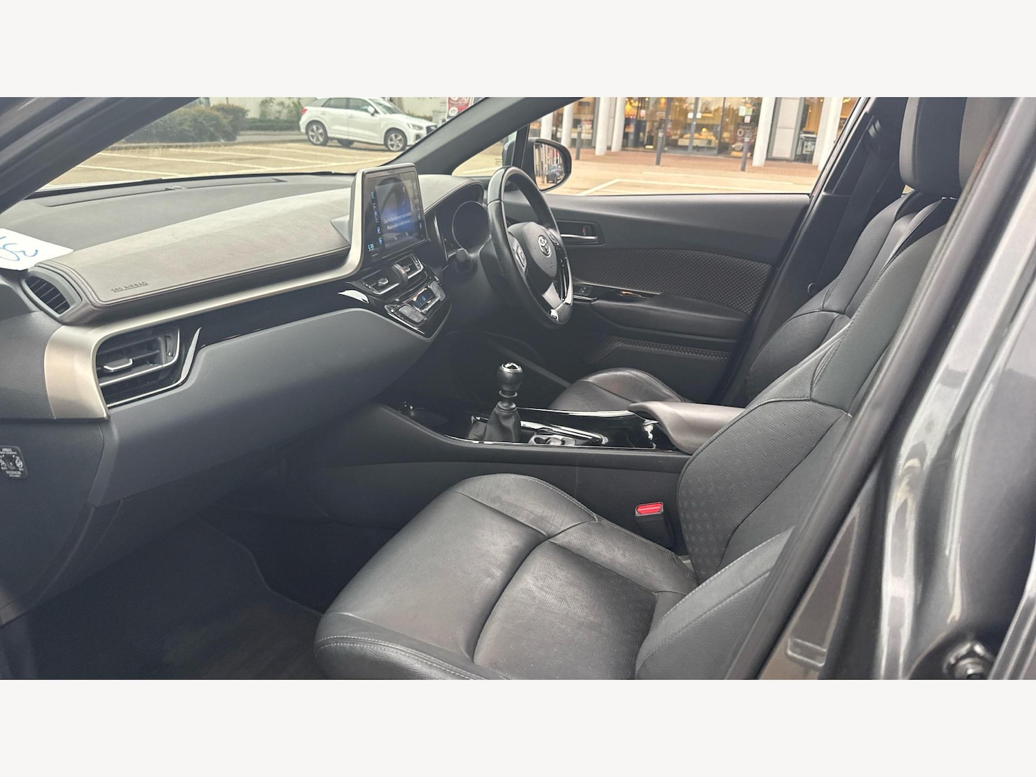 Used Toyota C-HR 2019 for sale - 76159093: Photo 12