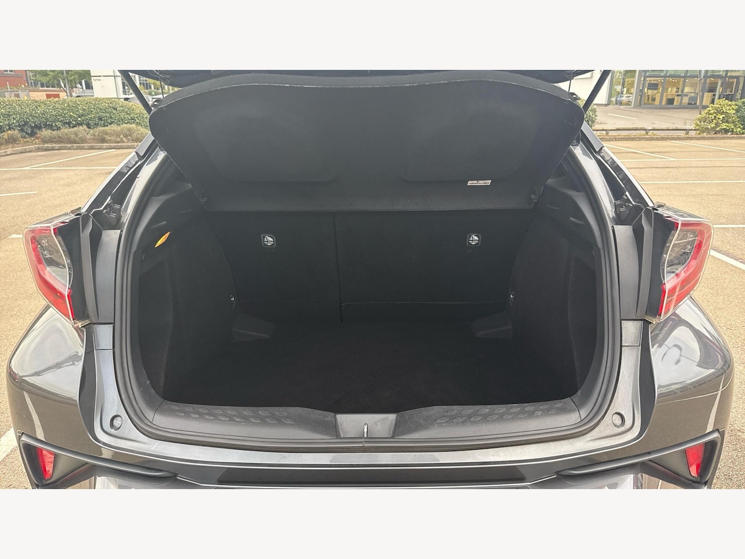Used Toyota C-HR 2019 for sale - 76159093: Photo 16