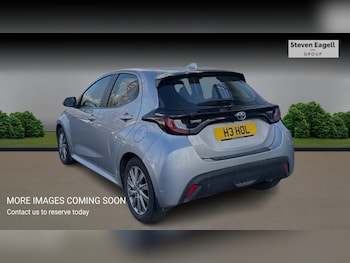 Used Toyota Yaris 2023 for sale - 78035174: Photo