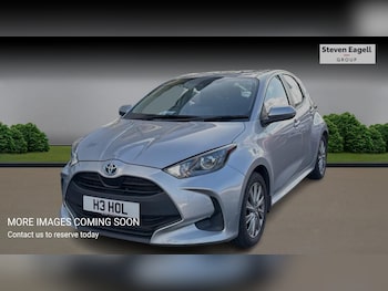 Used Toyota Yaris 2023 for sale - 78035174: Photo