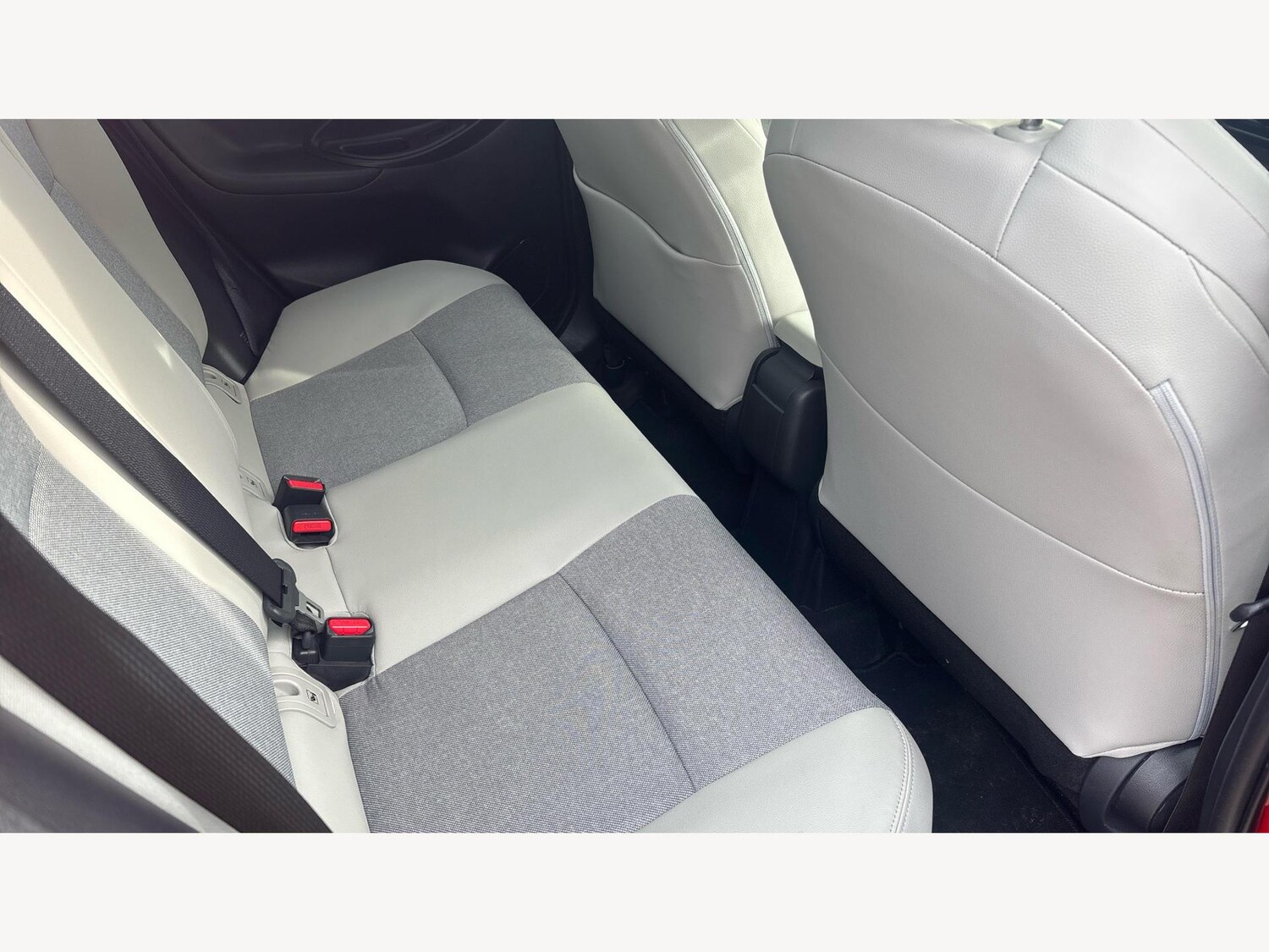 Used Toyota Yaris 2022 for sale - 77586125: Photo 14