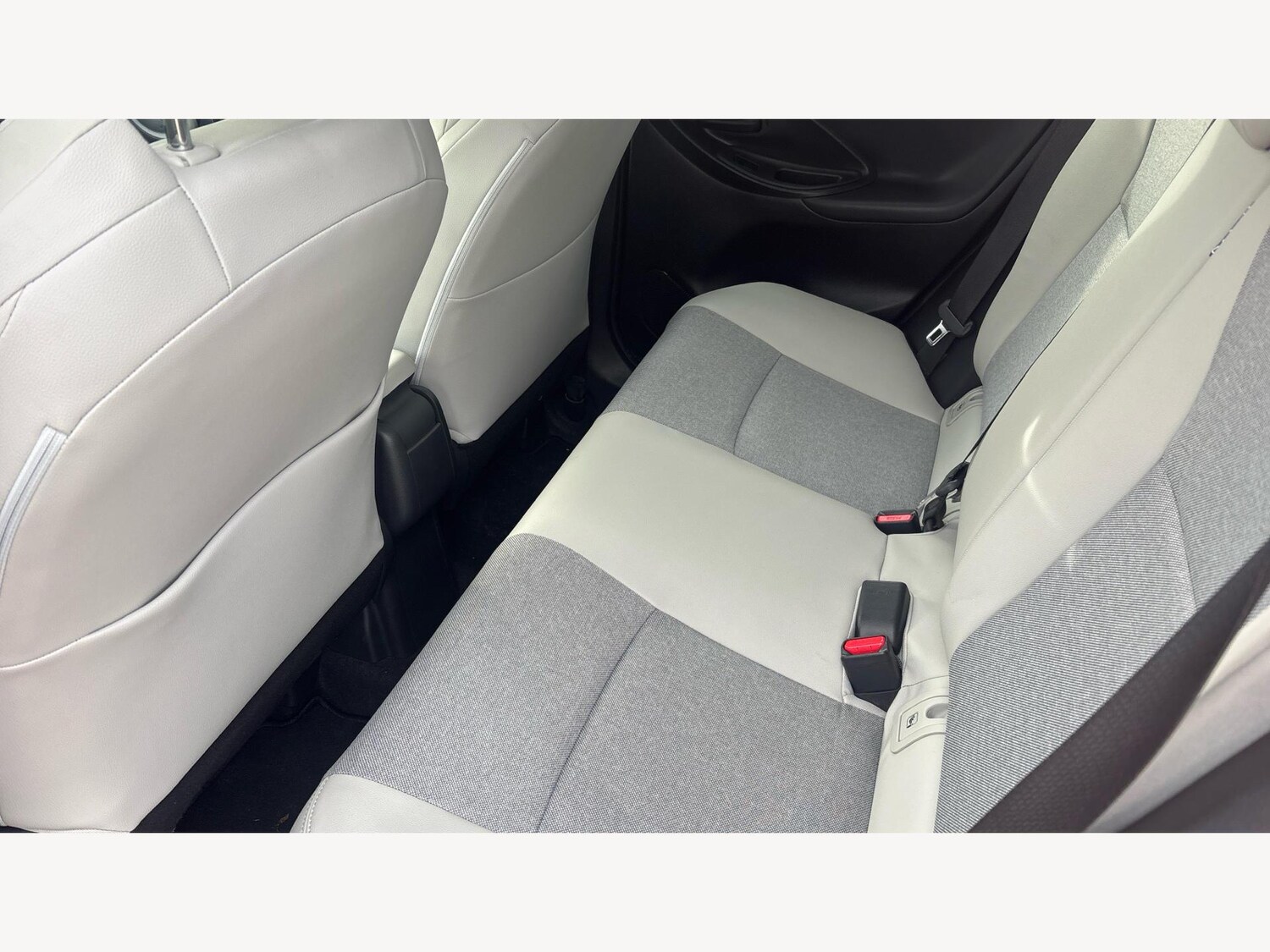 Used Toyota Yaris 2022 for sale - 77586125: Photo 15