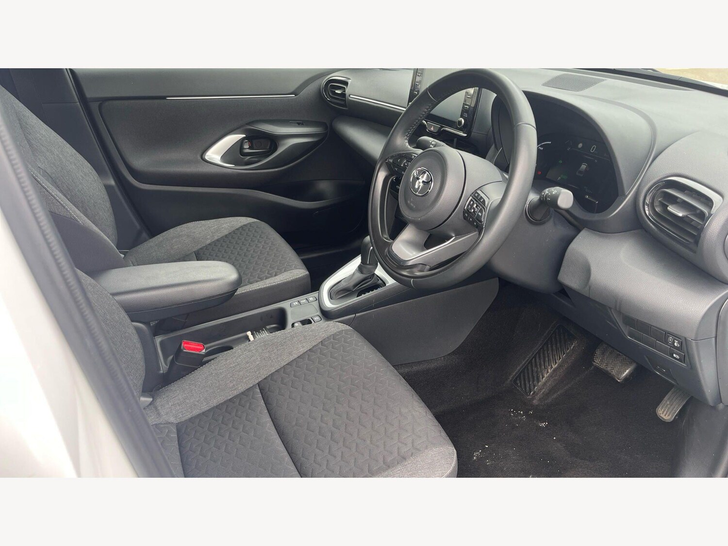 Used Toyota Yaris Cross 2024 for sale - 78157049: Photo 14