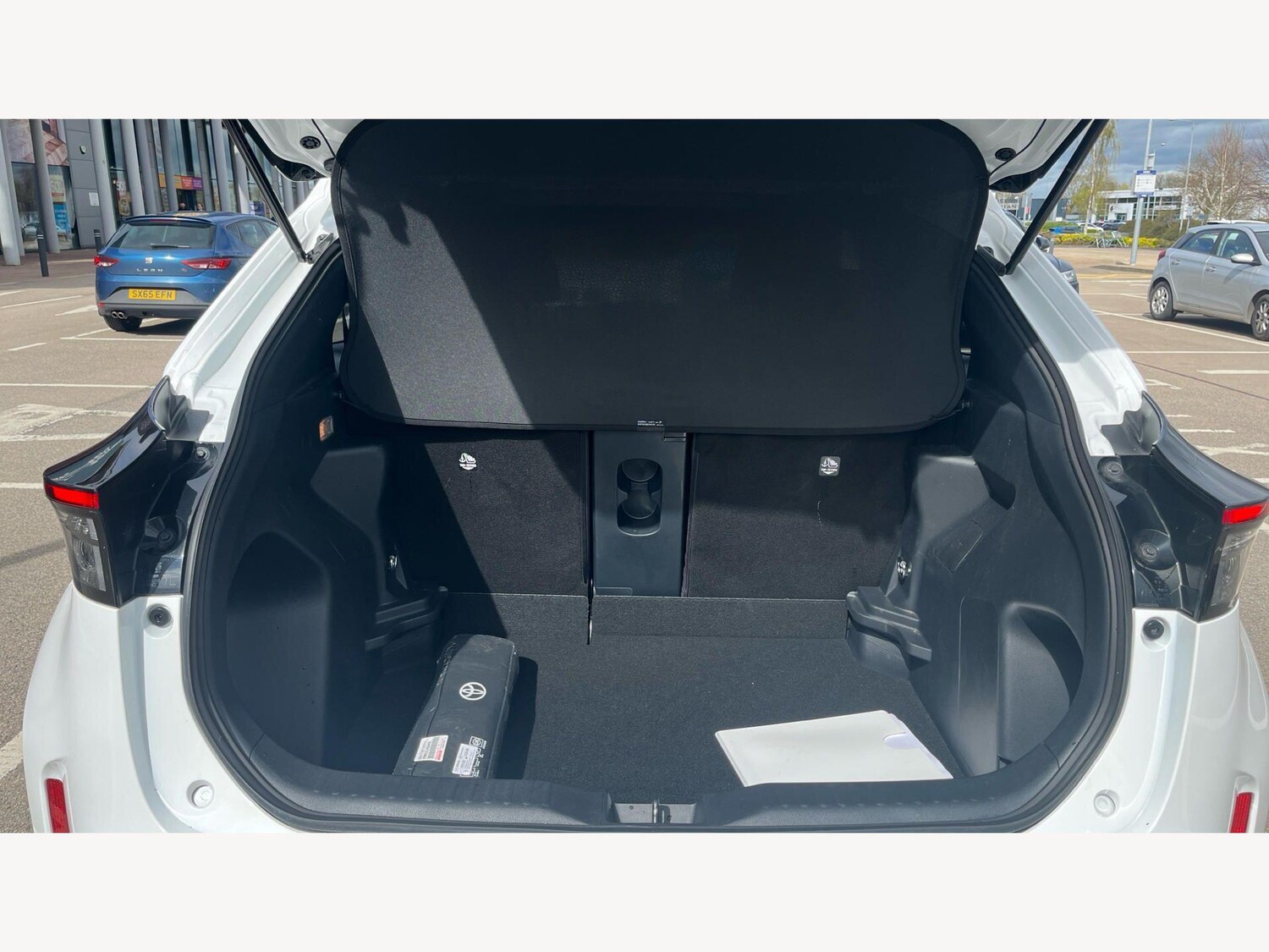 Used Toyota Yaris Cross 2024 for sale - 78157049: Photo 15