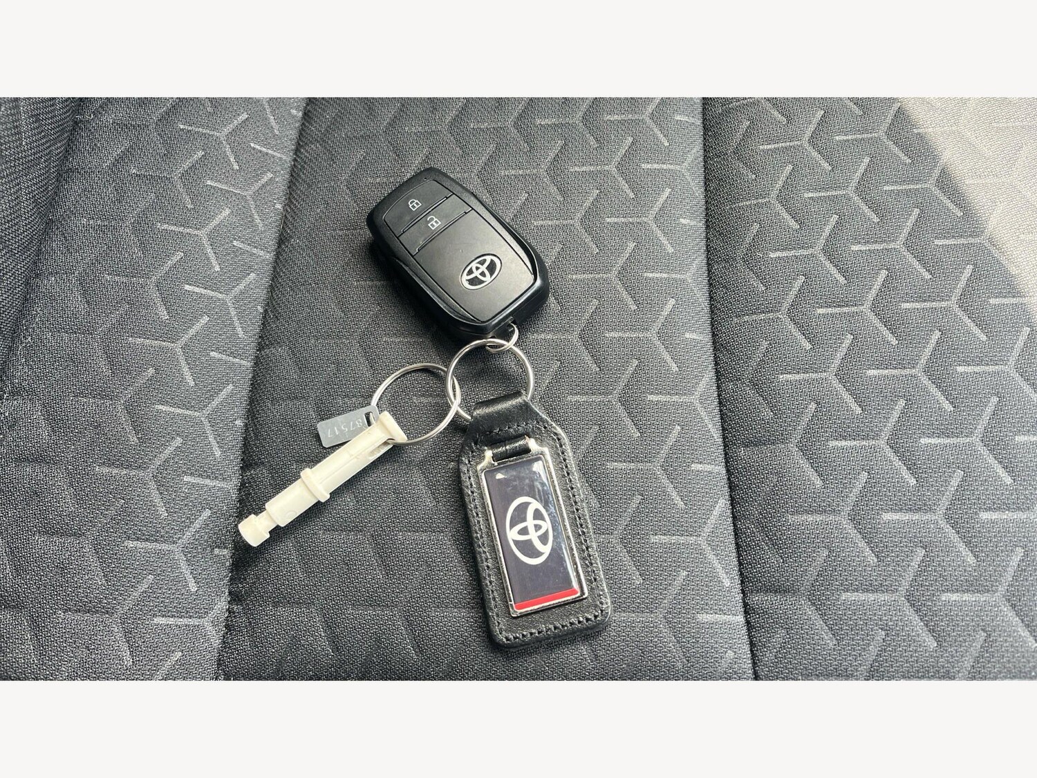 Used Toyota Yaris Cross 2024 for sale - 78157049: Photo 30