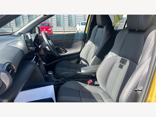 Used Toyota Yaris Cross 2022 for sale - 75720075: Photo 12