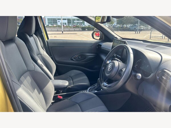Used Toyota Yaris Cross 2022 for sale - 75720075: Photo 13