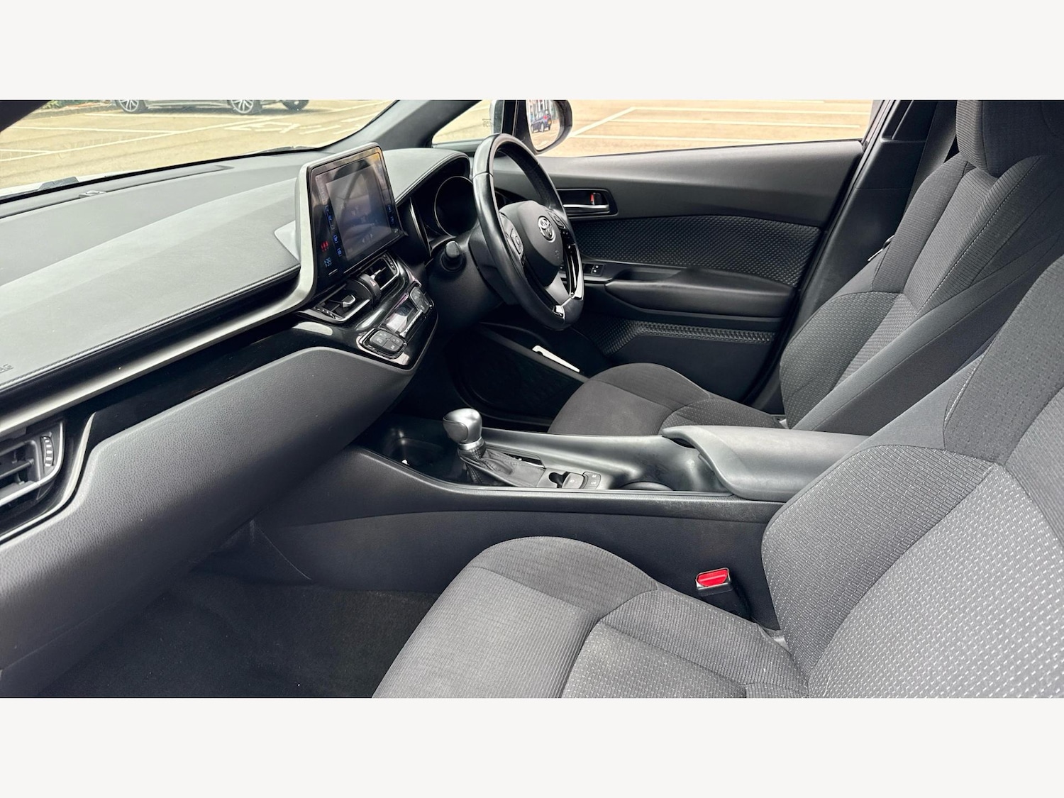 Used Toyota C-HR 2017 for sale - 76389173: Photo 12