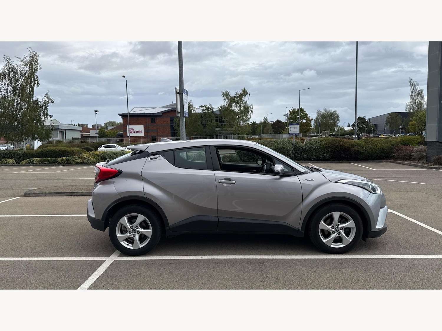Used Toyota C-HR 2017 for sale - 76389173: Photo 18