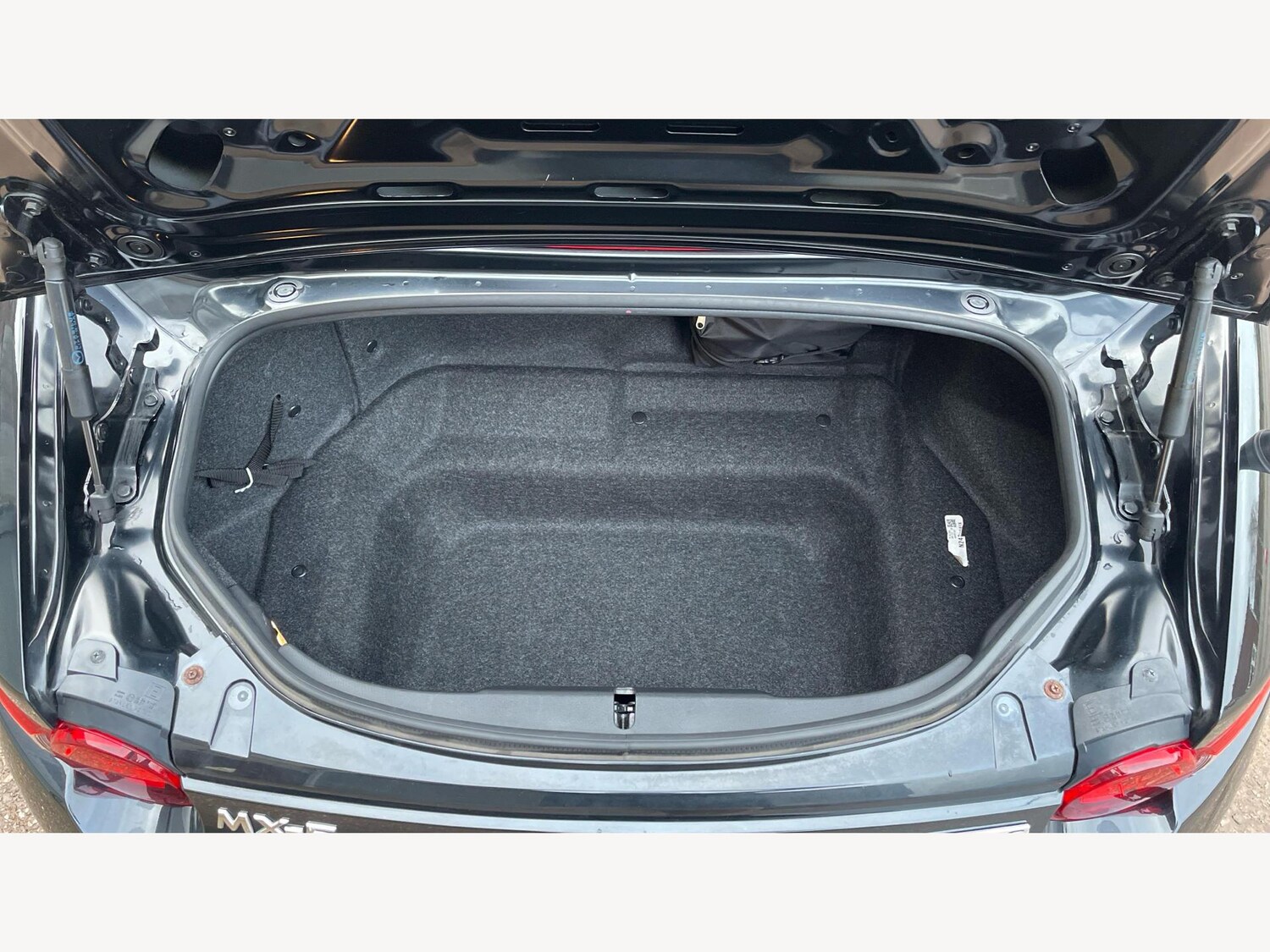 Used Mazda MX-5 2022 for sale - 76886606: Photo 16