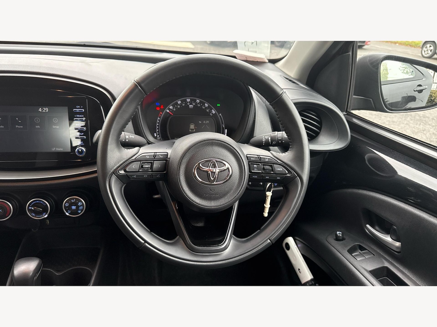 Used Toyota Aygo X 2022 for sale - 76388584: Photo 8