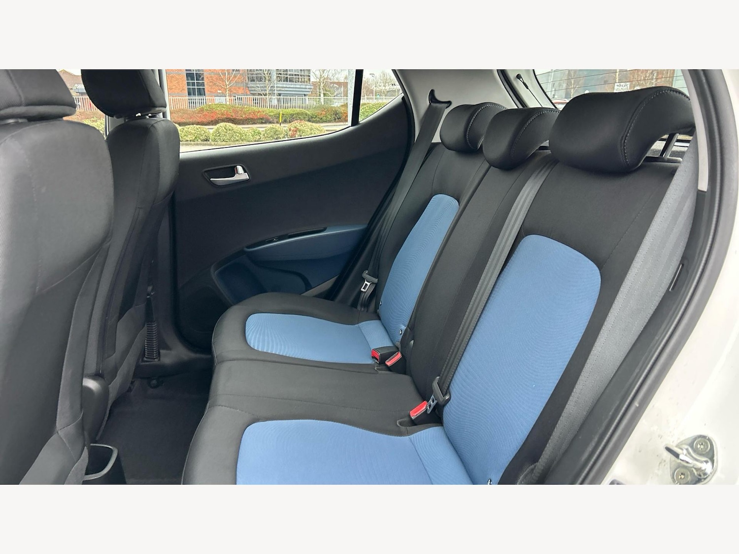 Used Hyundai i10 for sale - 77343952: Photo 15