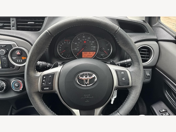 Used Toyota Yaris 2012 for sale - 76239722: Photo 10