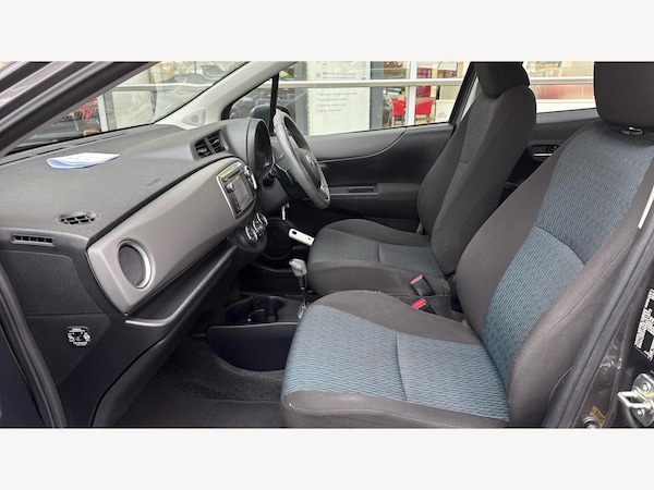 Used Toyota Yaris 2012 for sale - 76239722: Photo 12