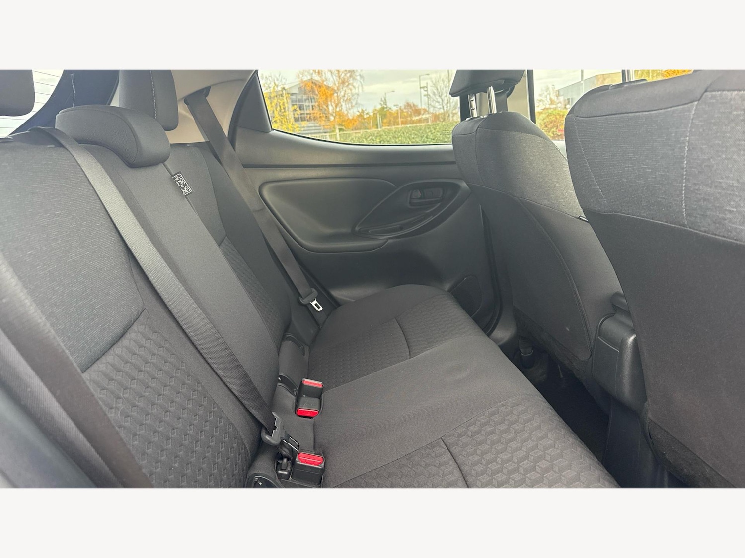 Used Toyota Yaris 2022 for sale - 77305892: Photo 14